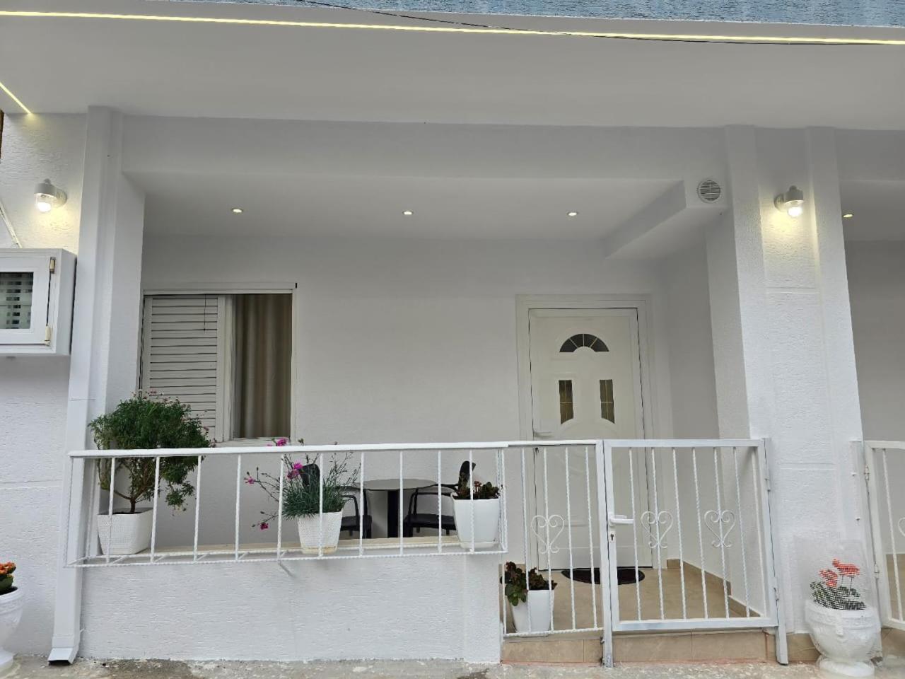 סרנדה Aila Apartment מראה חיצוני תמונה