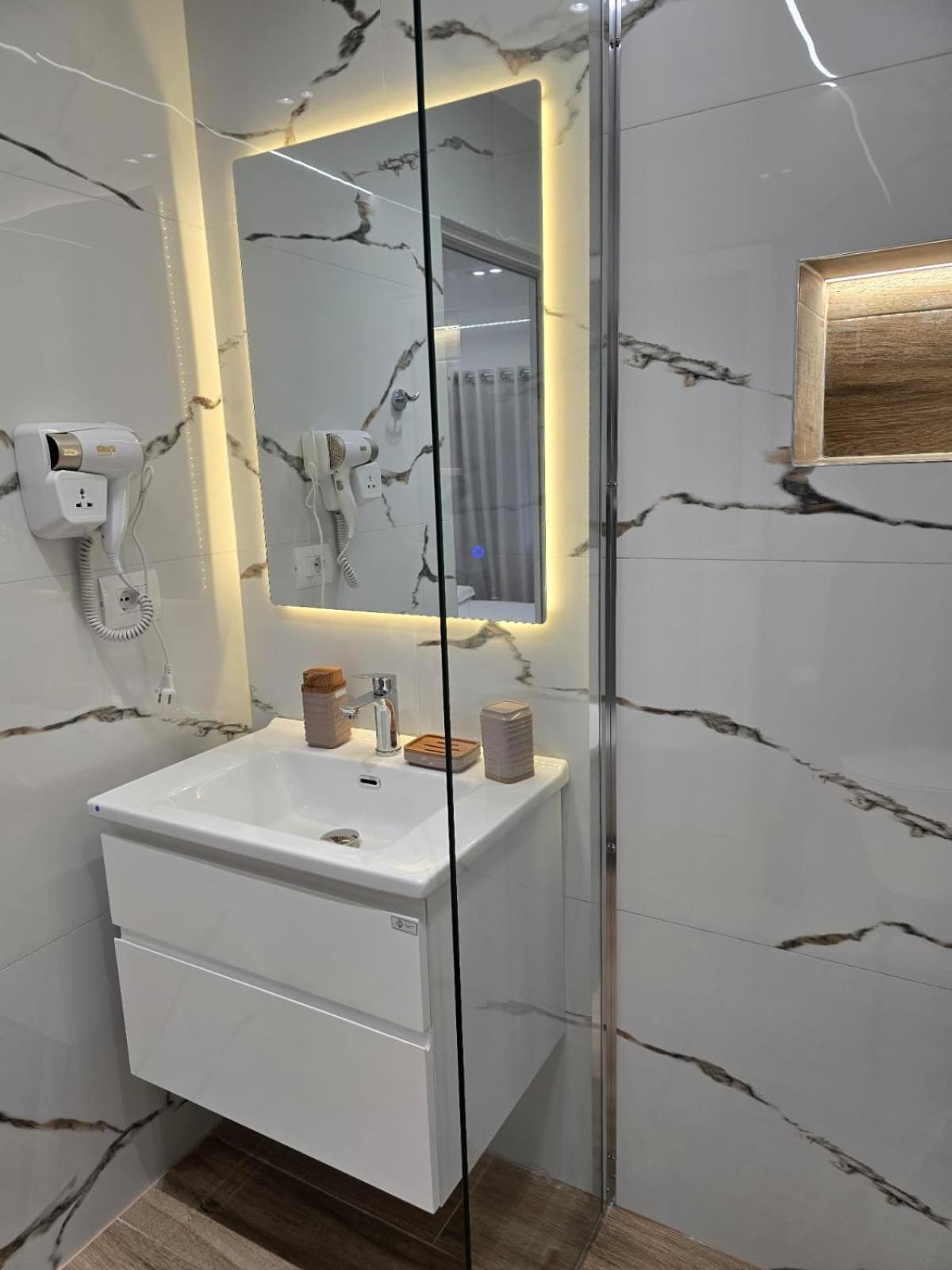 סרנדה Aila Apartment מראה חיצוני תמונה